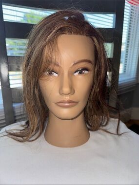 Pivot Point Erica Human Hair Mannequin Head